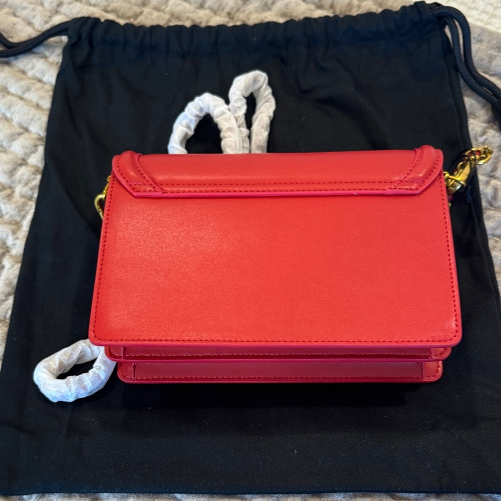 Red Leather Women's Bolvaint crossbody Bag NEW WITH TAGS - Picture 9 of 11